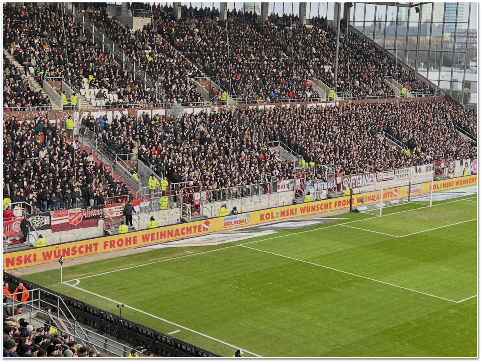 Marketing Stunt_Banner St. Pauli